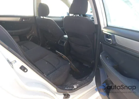 2016 Subaru Legacy 2.5I Premium z USA, uszkodzony, nr VIN 4S3BNAF67G3017835